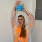 Wet and Messy Ellie avatar