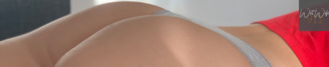 WetWife911 💦🍑 cover image