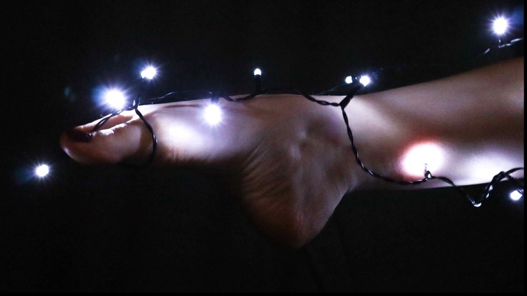~tiny footed queen~ banner image