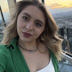 𝗪𝗵𝗶𝘁𝗲 𝗗𝗼𝗹𝗹🐇 avatar