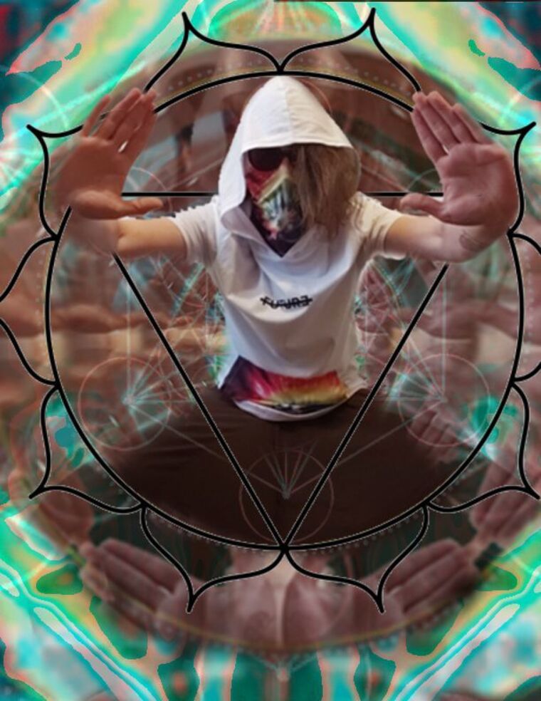 LyLau banner image