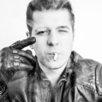 Whit€ FanG avatar