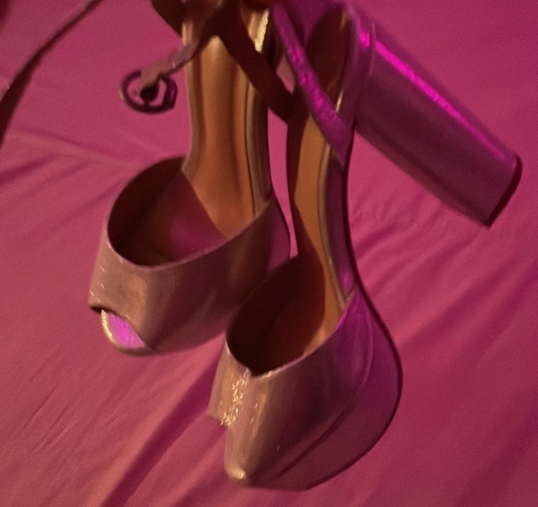 Who Wants Feets cover image
