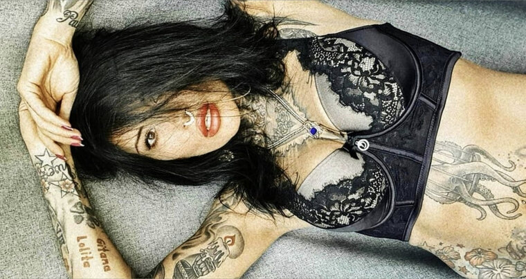 Sandra cover image