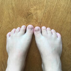 Wide Feet with Tiny Toes avatar