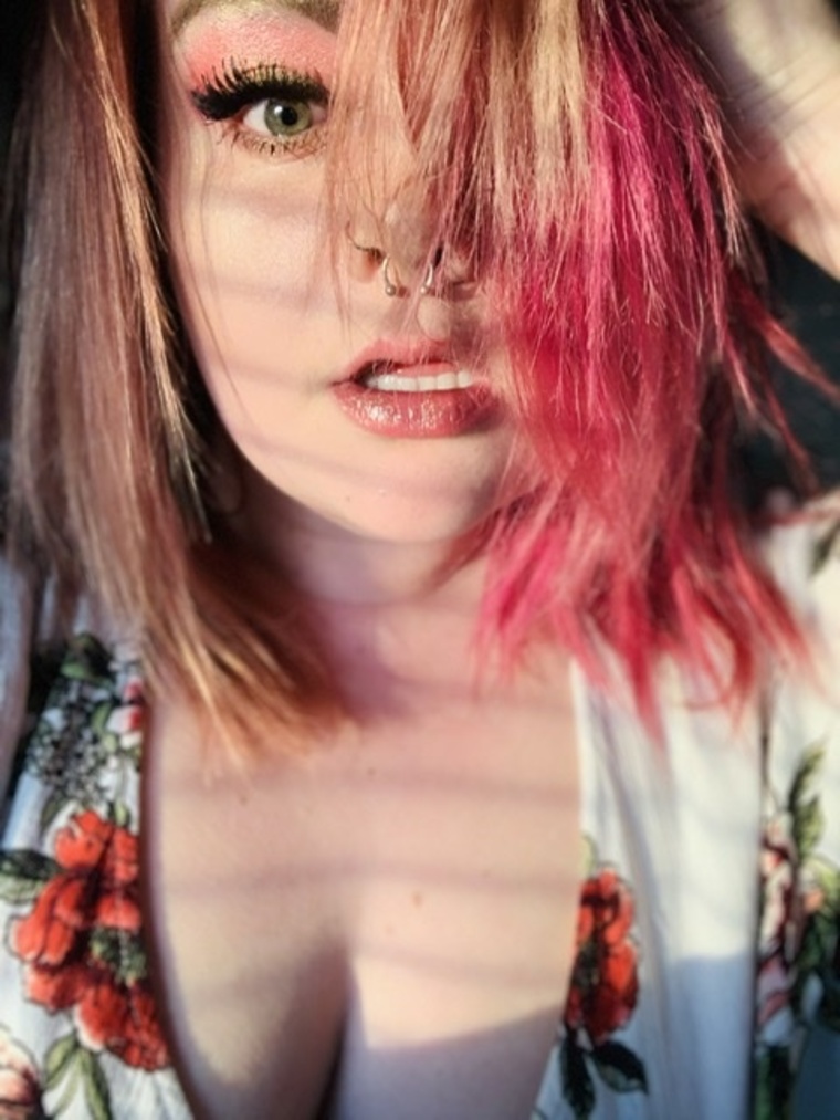 WinterWeedBabe cover image