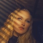 Stephanie Łynne avatar