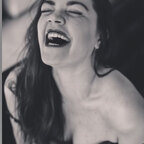 Whitney Ruth avatar