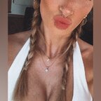 Mina K. avatar