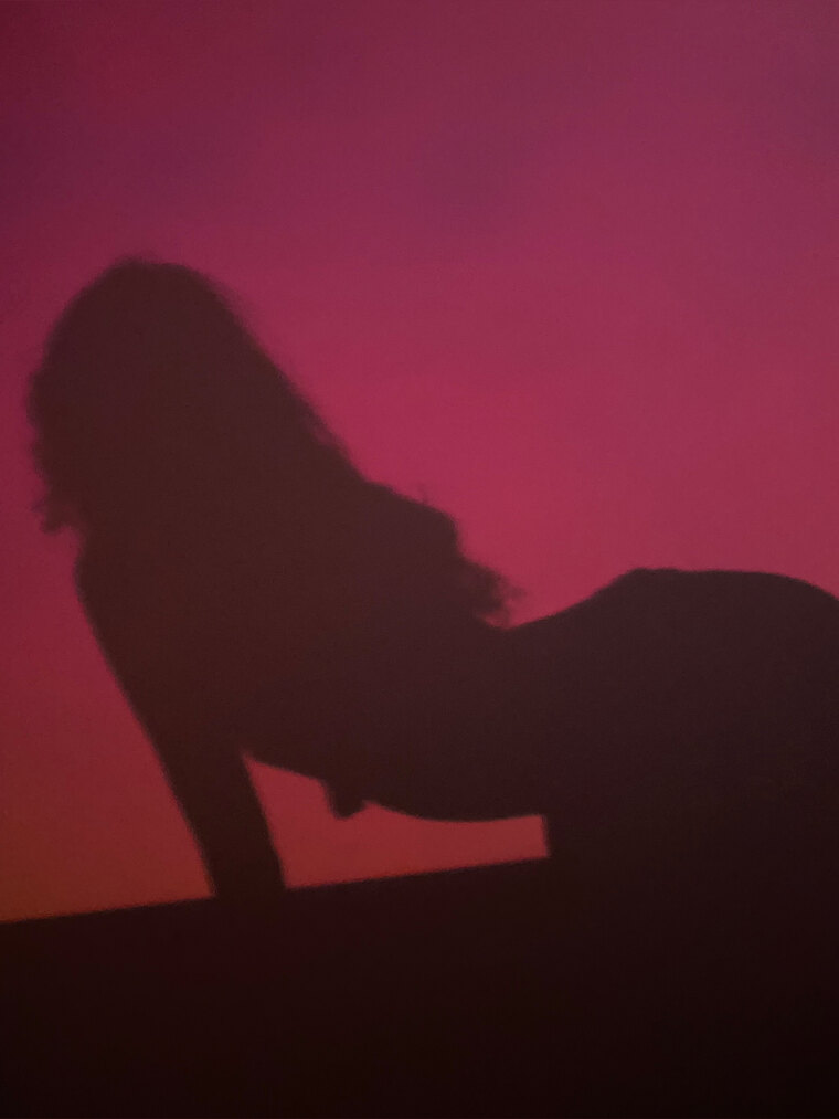 Blonde bombshell banner image