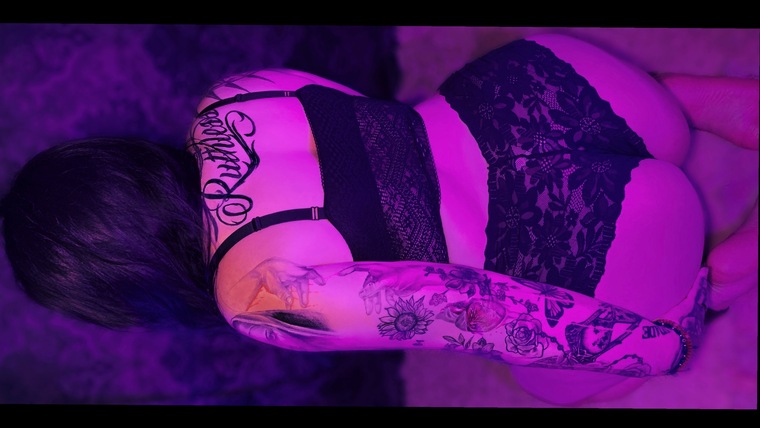 Danii Diabla 💋 cover image