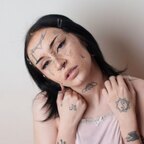 Cleo Peach 🍑 avatar