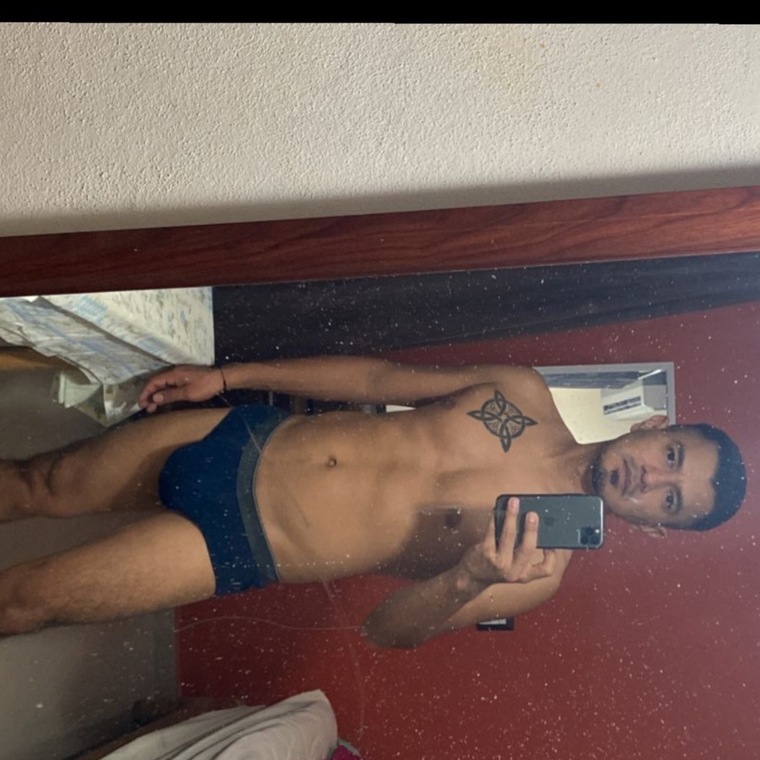 GERARDO CHÁVEZ cover image