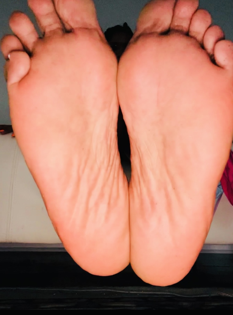 Msz.pretty_feet cover image