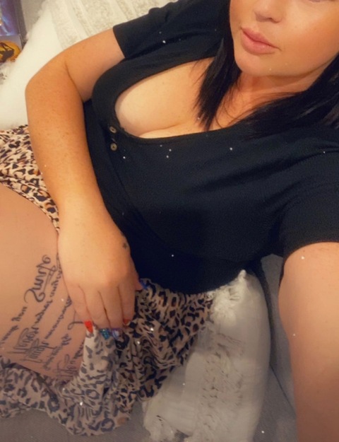 xoxHollyHunterxox cover image
