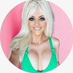 Holly Adams avatar