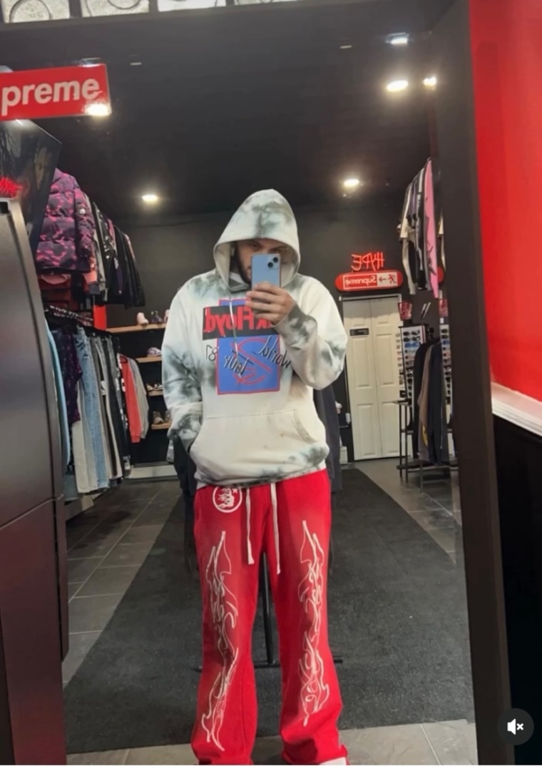 TONExCAPONE cover image