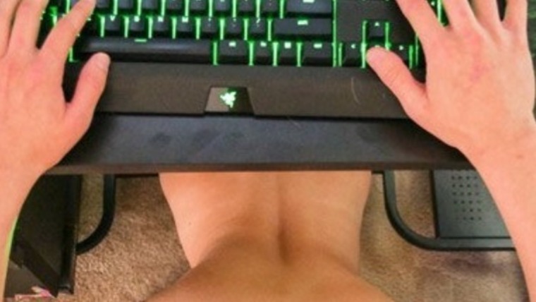 xvides play cover image