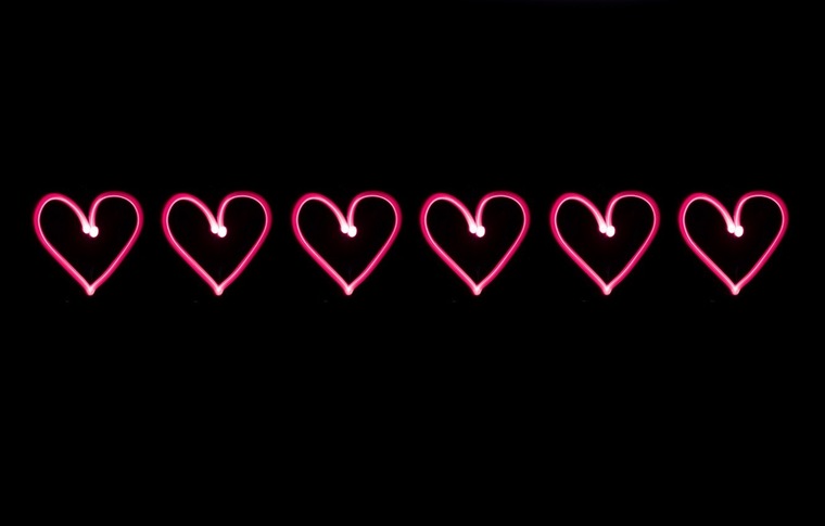 1girlfee(t)d cover image