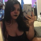 Scarlet 🍒 avatar