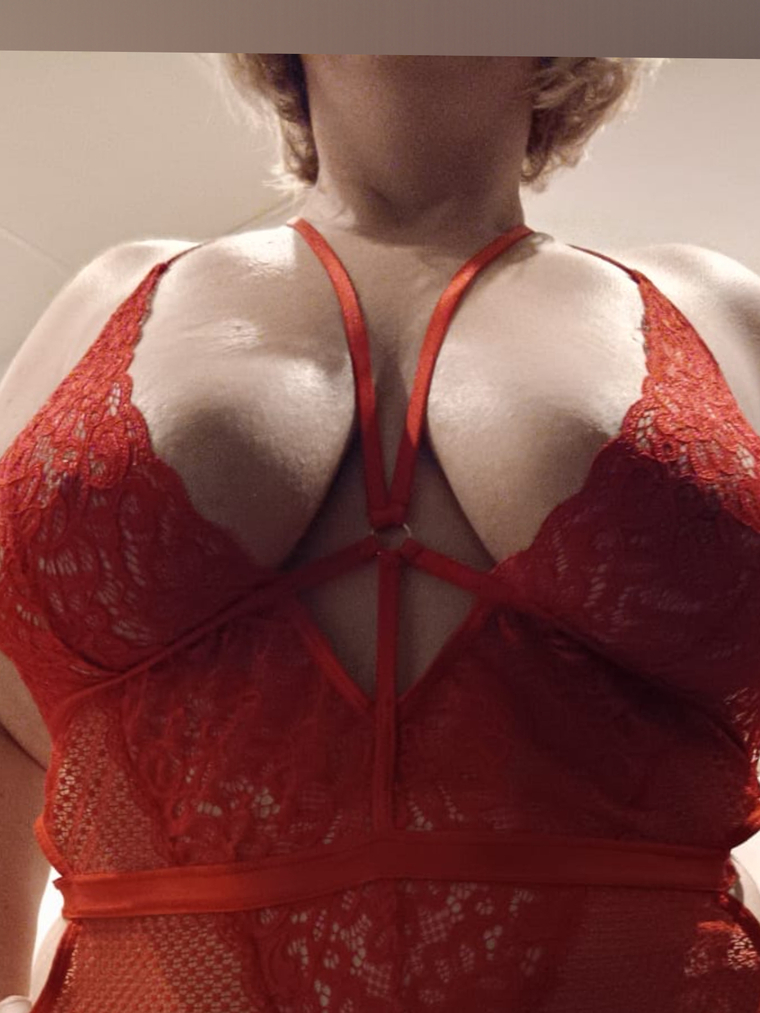 Ellie BBW banner image