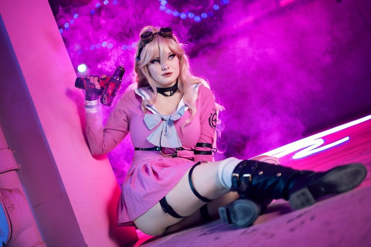 R banner image