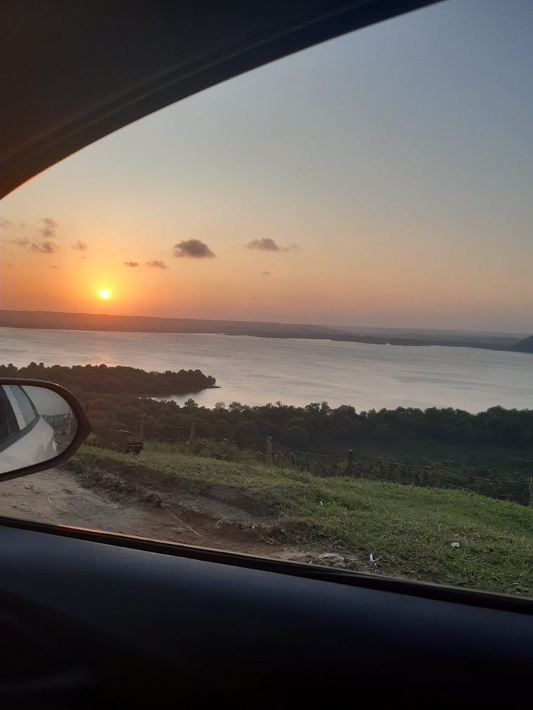 Yá Mello banner image