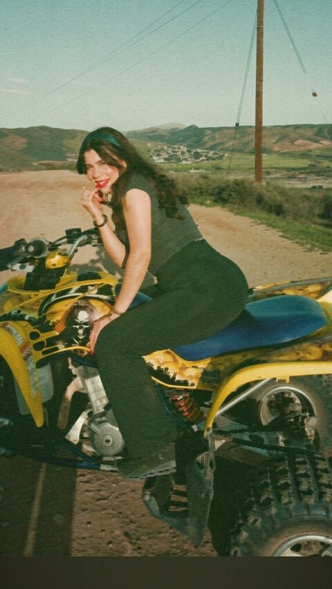 Yanizley cover image