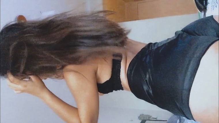 Yisleyyyyyy banner image