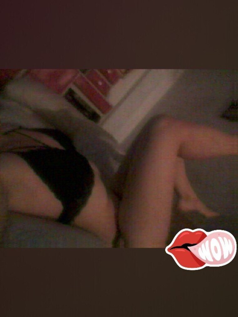 Latina x100pre banner image