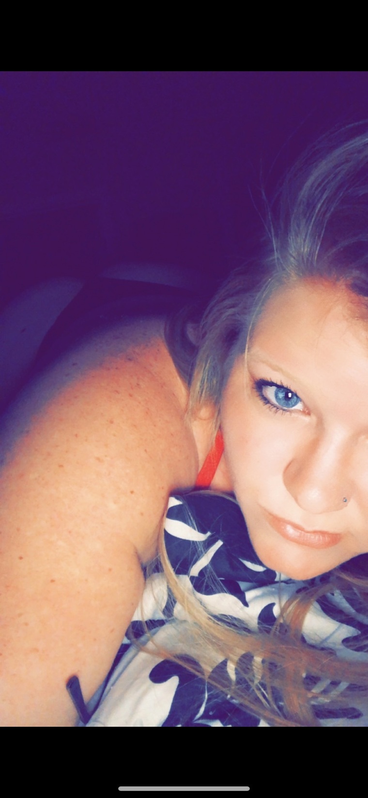 xXxYoungMamaxXx cover image