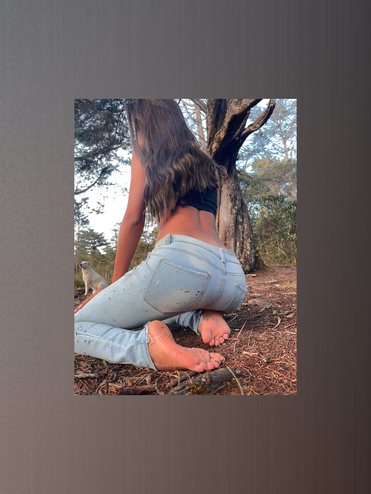 Sara 🌸 cover image