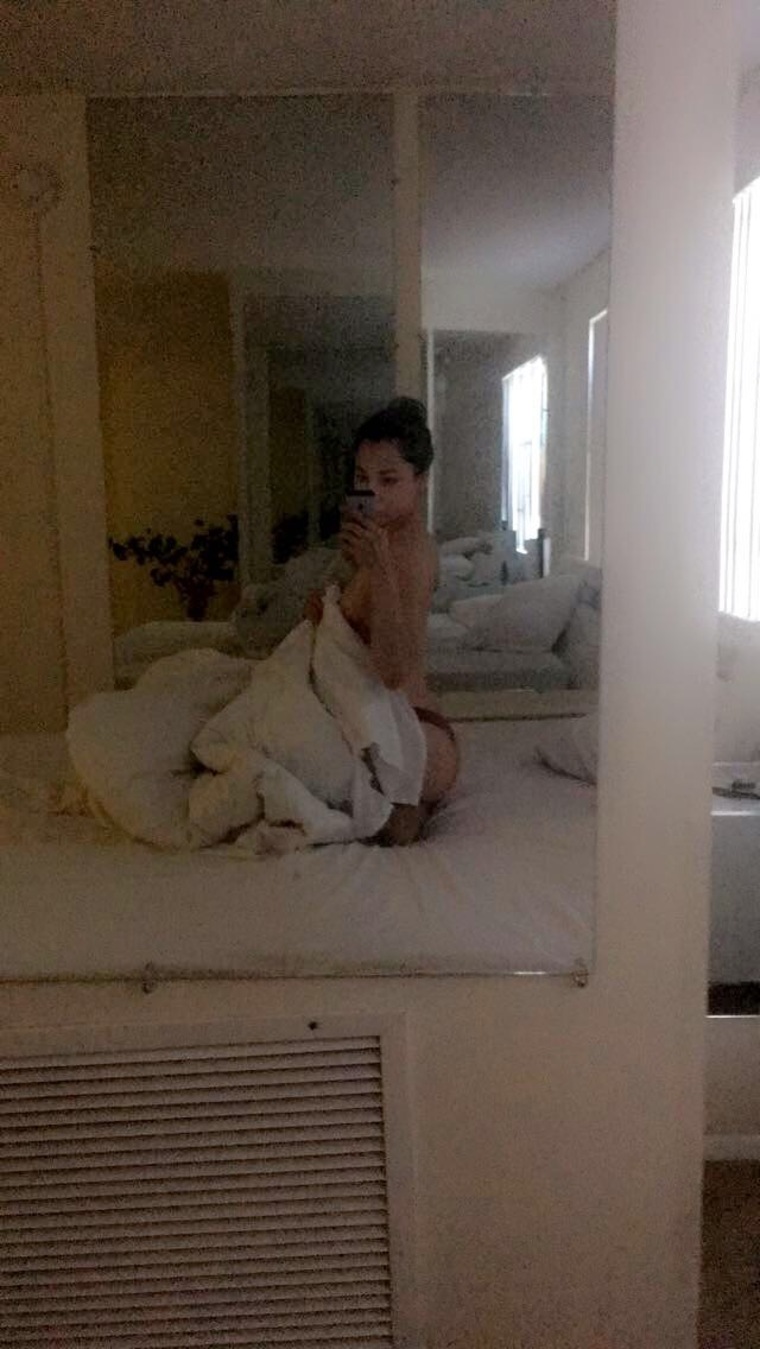 Yourfavwhitegurlll banner image