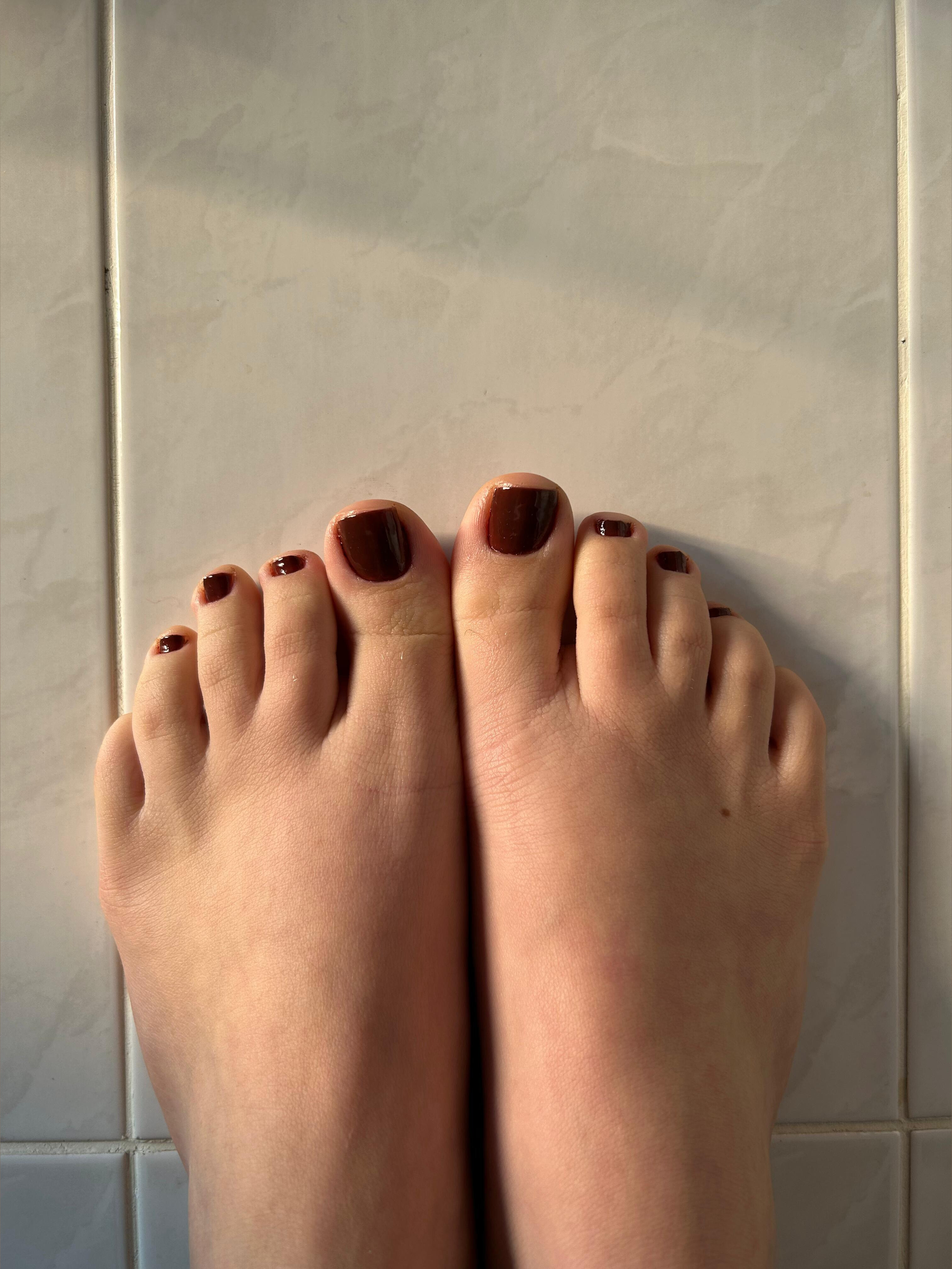 yourfeettgirl banner image