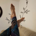 Ana Latin feet avatar