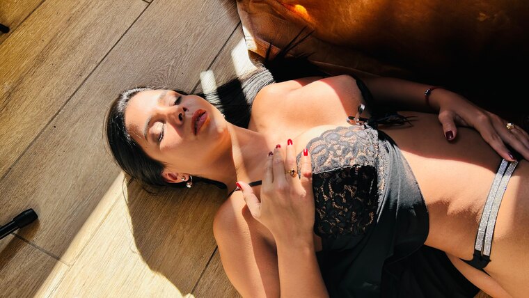Sofi🫦 Your velvet Queen👑 banner image