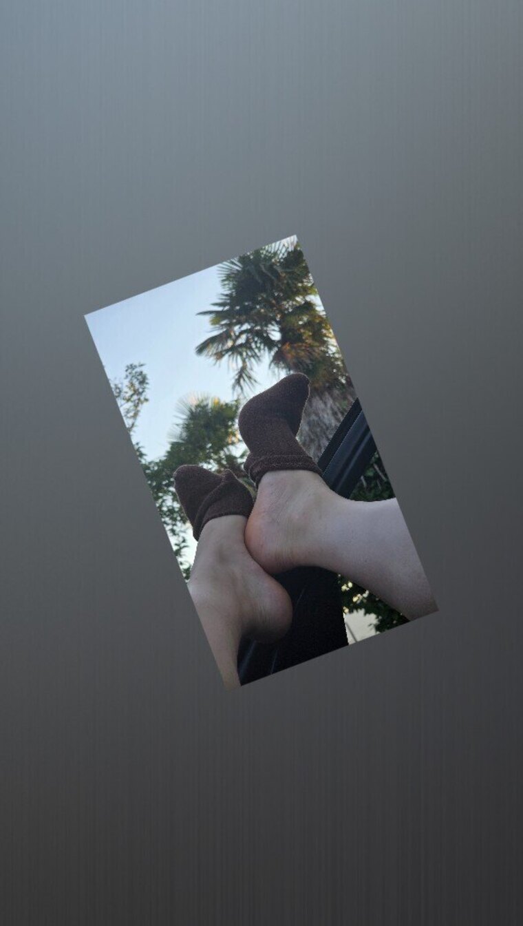 Yoursweetieluccy 😇 cover image