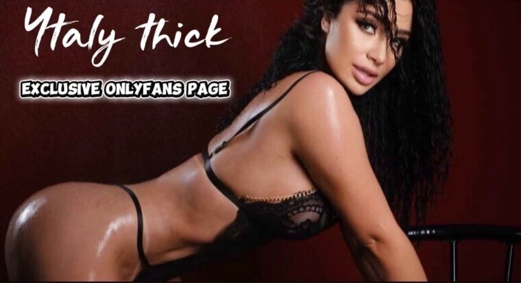 Big Juicy Booty Ytaly Thick🍑 cover image