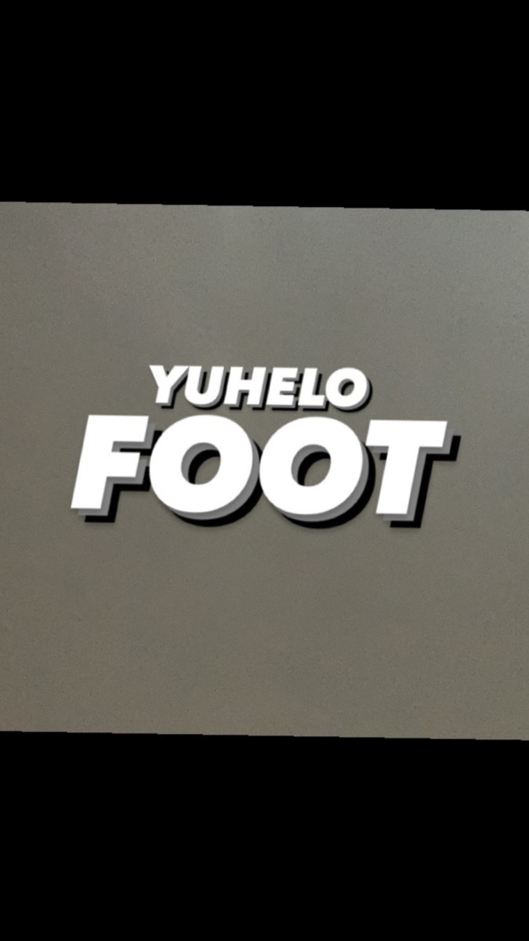 YUHELO cover image