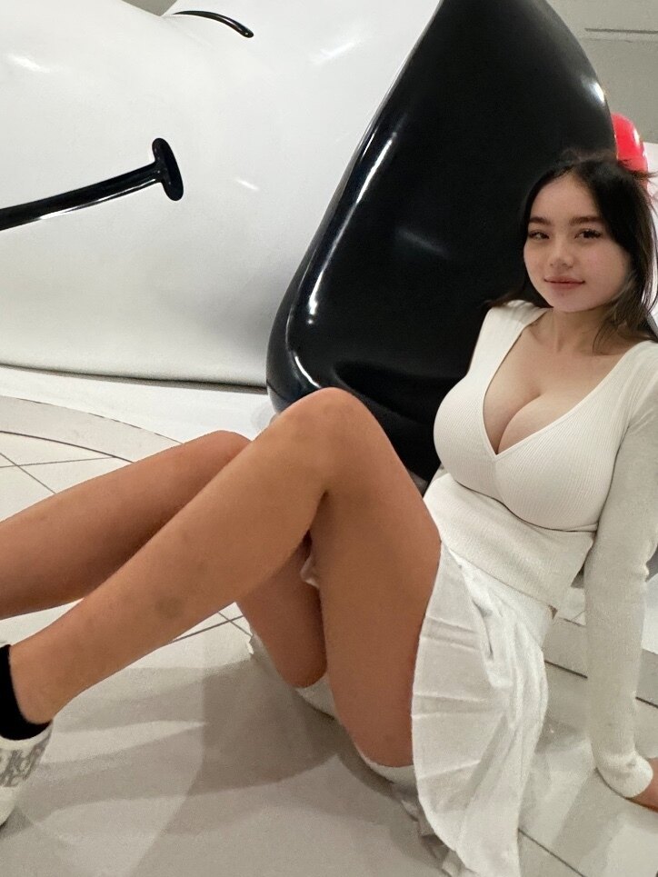 Yumi Eto π banner image