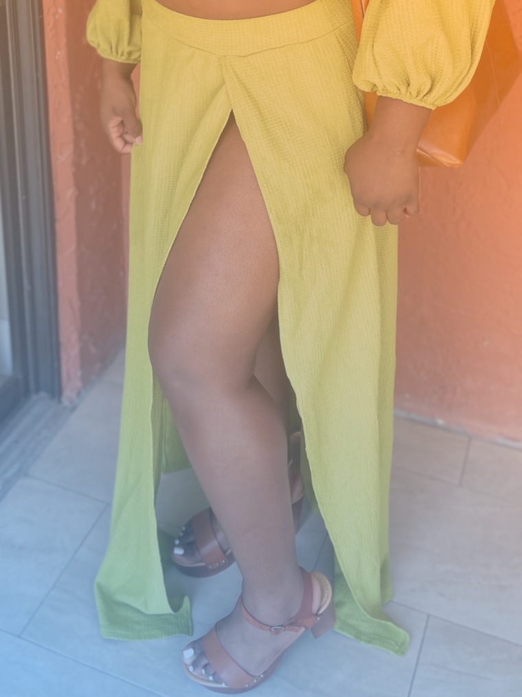 SweetTreatFeet 😋😋 cover image