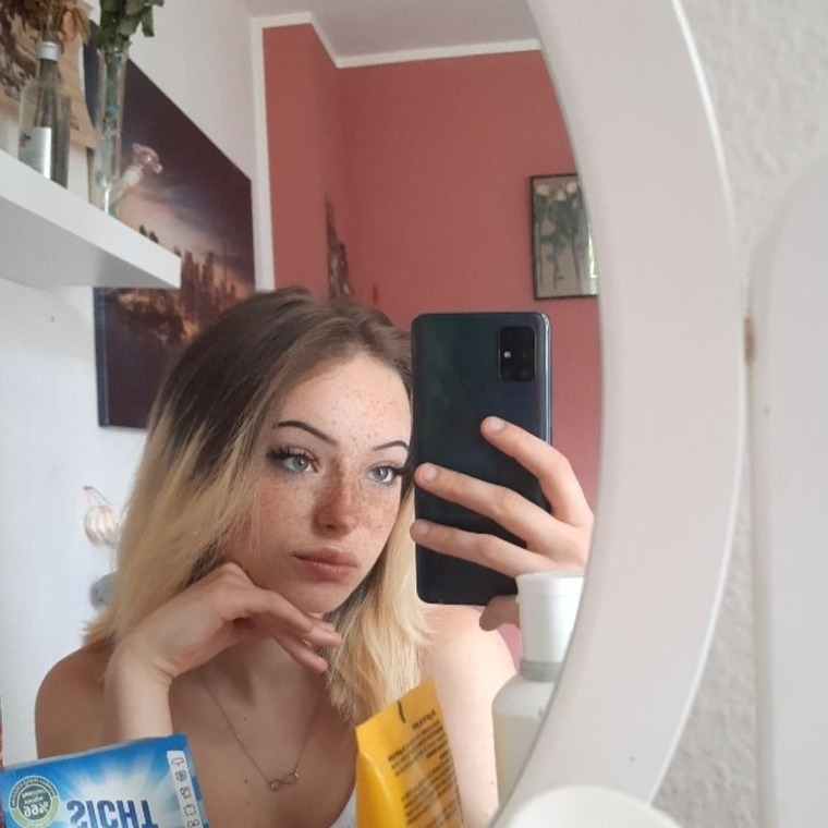 Zoe.girl cover image